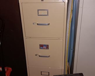 FILE CABINET