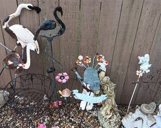 MORE LAWN DECOR