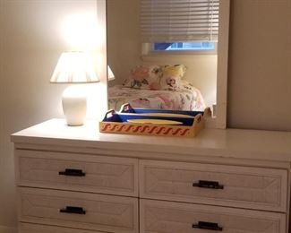 Dresser with mirror 