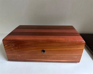 Lane Cedar Box