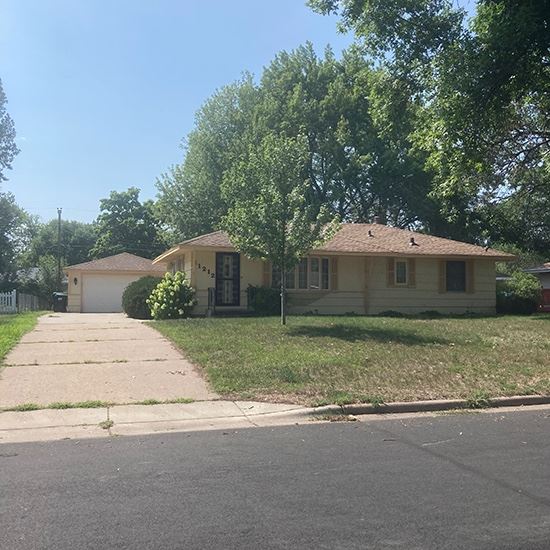 CASH ONLY Make an Offer Coon Rapids Sale starts on 8/12/2023