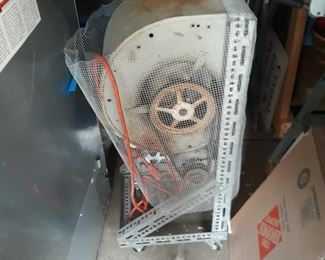Box fan / blower on wheels
