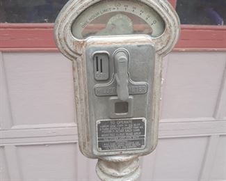 Takes  one cent  and  five cent  coins