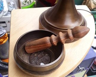 Brass gong with ringer 