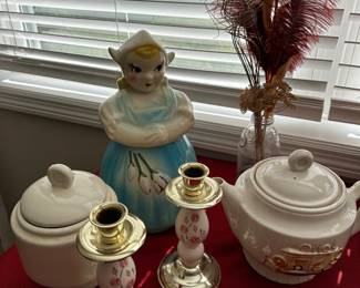 Shawnee cookie jar, tea pots, more