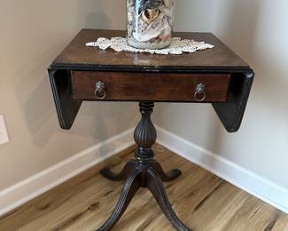 Antique drop leaf accent table