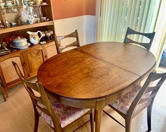 Mid Century Oval Dining Table with 4 Upholstered Dining Chairs