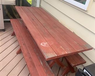 Outdoor Red Wood Picnic Table