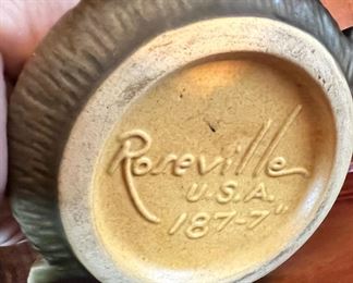 Double Handled Clemantis Blue Bud Vase - 187-7