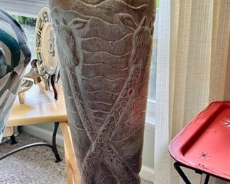 Ceramic Tall Table Lamp with Giraffe Design