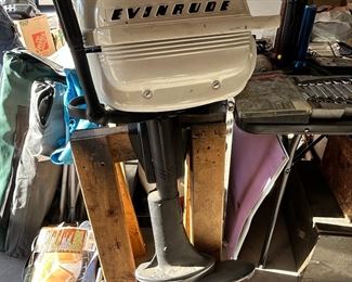 Evinrude Outboard Moat Motor