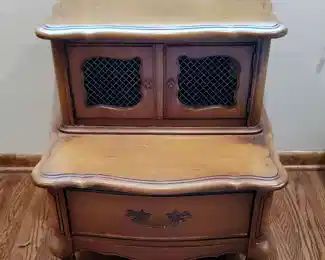 Vintage French provincial Kent Coffey The Toulon Night Stand