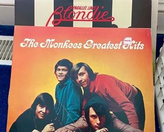 Albums, some in original packaging.