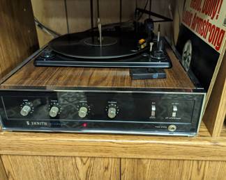 Zenith Turntable