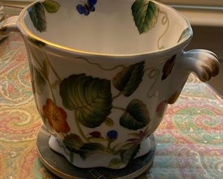 Lots of Pottery Items