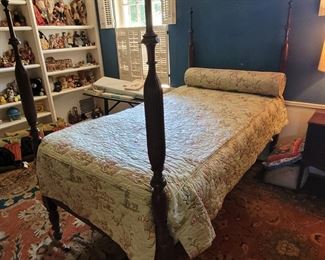 3/4  size 4 poster bed