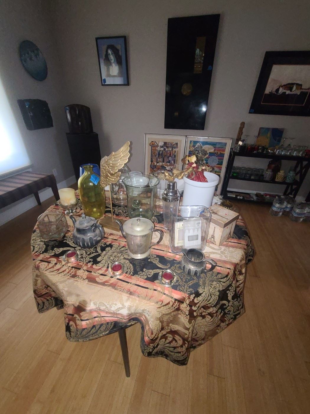 Bees and Dees Estate Sales in Fallbrook, CA starts on 8/11/2023