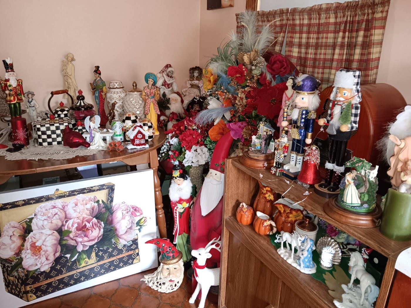 Tiverton Estate Sale SAT SUN 8/12 8/13 starts on 8/12/2023