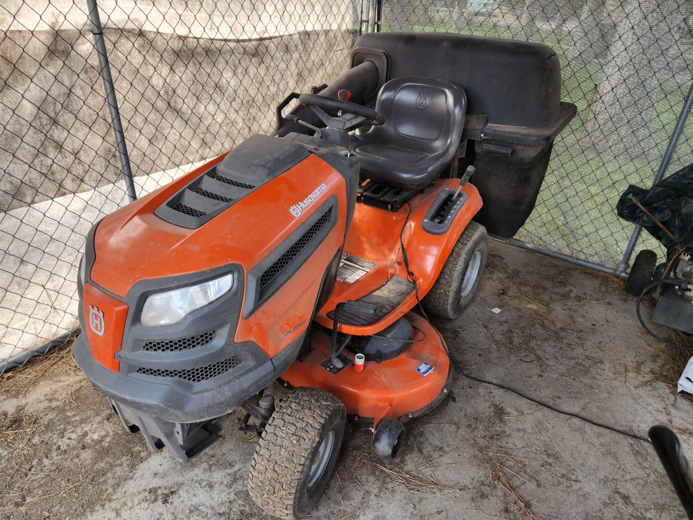 Quality Estate Sale by Kendra (9 Mile) starts on 8/12/2023