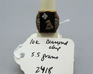 10k Gold & Diamond Chip Ring