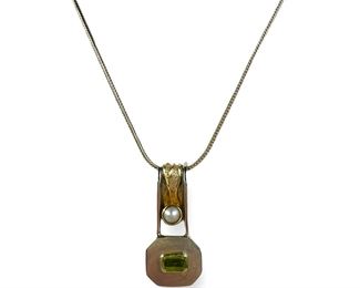 Fine Sterling Silver Peridot & Pearl Necklace with Goldwash Accents. 8.8 Grams.
