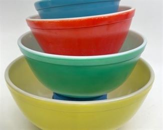MCM Vintage PYREX NESTING Bowls MULTICOLORED MXING BOWLS
