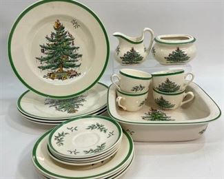 Vintage SPODE English Porcelain CHRISTMAS TREE HOLIDAY SET OF PLATES CREAMER CUPS SAUCERS
