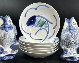 Vintage Chinese Porcelain Blue Green Koi Carp Fish White Bowls & Pair Of William Sonoma Grande Cuisine Fishes
