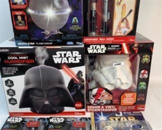 Unopened 2000s Collectible Star Wars Toys and Decorations - 2015 Humidifier, 2015 Planetarium, Wall Hooks and More
