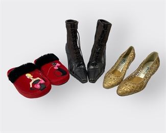 STUART WEITZMAN LEATHER AND TEXTILE BOOTS SZ 5, GALO GOLD SZ 5 SANDALS WITH HEELS MADE IN ITALY, TOTES ISOTONER RED GLAMOUR GIRL/PUSS PLUSH SLIPPERS
