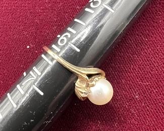 Gold, pearl and diamond