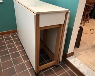 Drop leaf sewing craft table