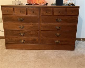 Ethan Allen Dresser