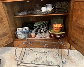 Really nice leaf dishes, glass tray, Green glass plates. Depression glass plates. Lunch tray plates