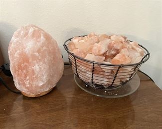 Pink salt lamps,  
