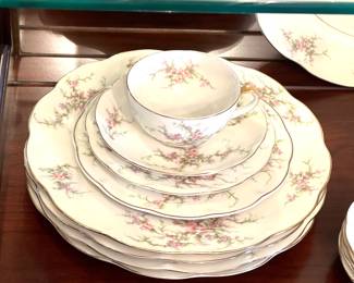 6pc place setting for 4 - Theodore Baviland "Rosalinde" dishes - Just in time for the holidays