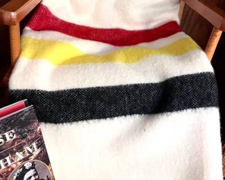 Like New Faribo pure wool blanket
