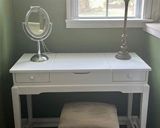 White Dressing Table and Bench Set- like new- $220