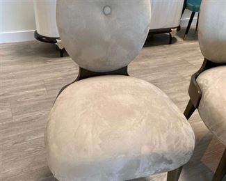 Michael Amini Dining Chairs - $250 Ea
2 Head chairs and 6 Dining Chairs Available
Retail $880 each