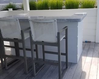 Outdoor bar/kitchen - bar stools