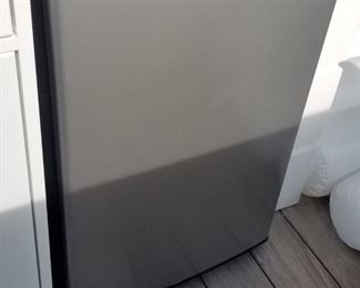 Frigidaire mini fridge