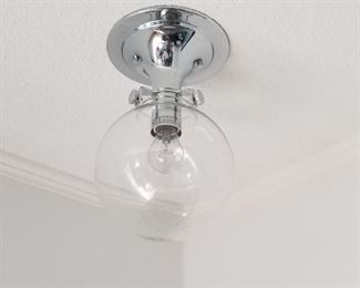 Contemporary light fixture