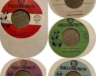 Vintage vinyls - available on Saturday!