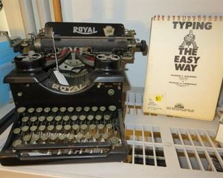 Antique Royal Typewriter