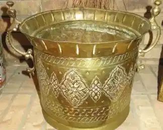 Vintage Hammered/Etched Brass Planter/Bucket
