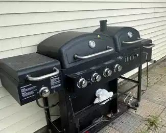 Picture 1 of 2 Smoke Hollow Barbecue Grill (great condition)