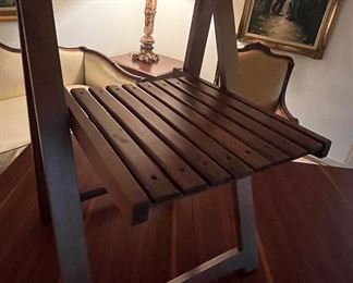 Close up of one of the chairs. Just look at the perfect condition these chairs are in.