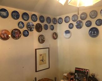 Plates  marble top wash stand 