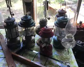 Coleman lantern’s 