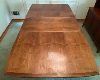 Lane Rhythm Mid Century Walnut Drop Leaf Expanding Dining Table With 1 Leave (29"H x 42"W x 62-1/2"L with 18"L Leaf)